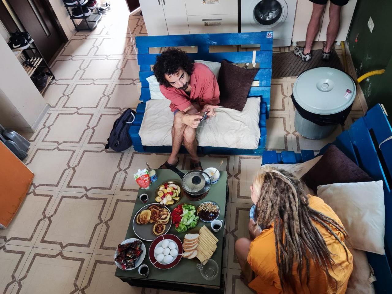Harmony Backpackers Hostel 바투미 객실 사진