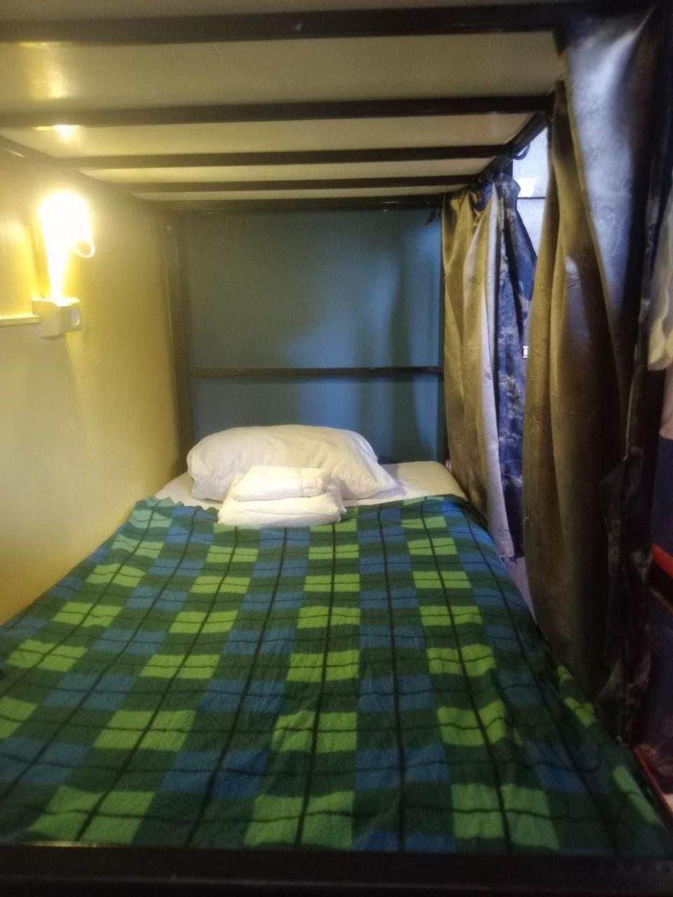 Harmony Backpackers Hostel 바투미 외부 사진
