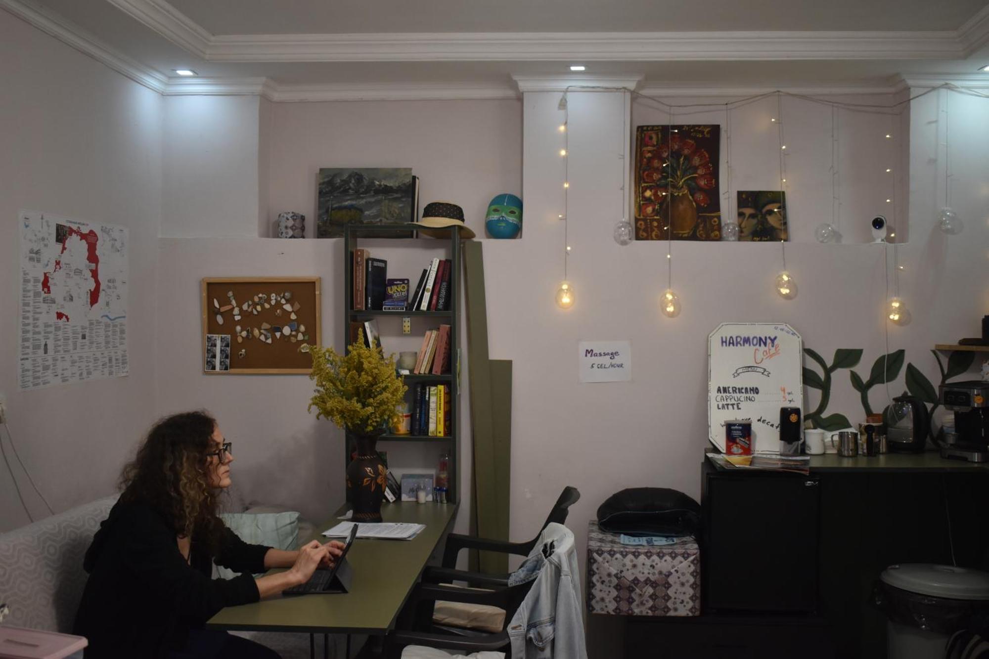 Harmony Backpackers Hostel 바투미 외부 사진