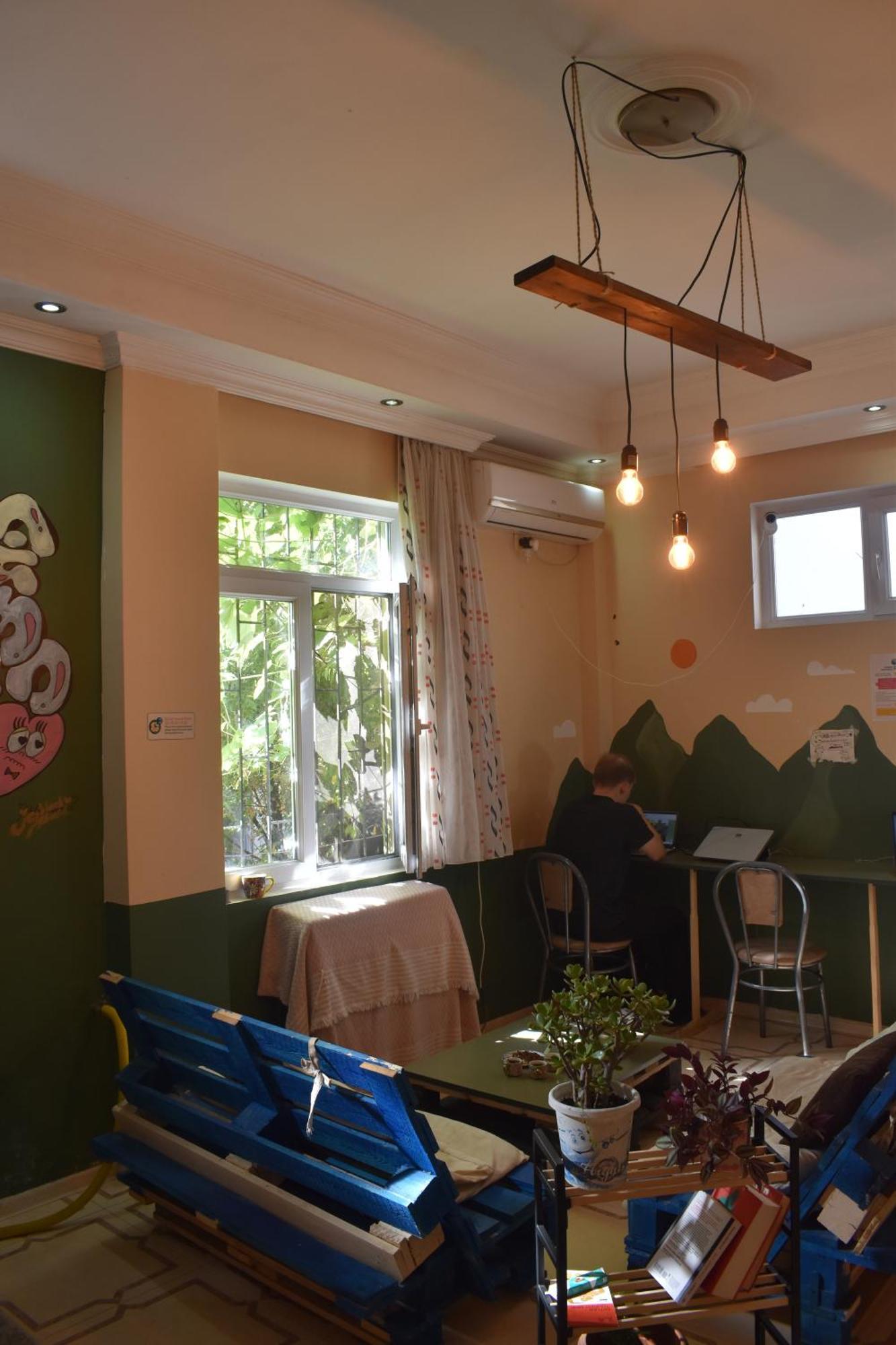Harmony Backpackers Hostel 바투미 객실 사진